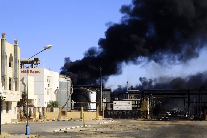 KHARTOUM, Jan. 27, 2025  -- This photo taken on Jan. 26, 2025 shows the signs of destruction inflicted on the Khartoum Oil Refinery in Al-Jaili area, north of the Sudanese capital Khartoum.   The Khartoum refinery, the country's largest, was built in the 