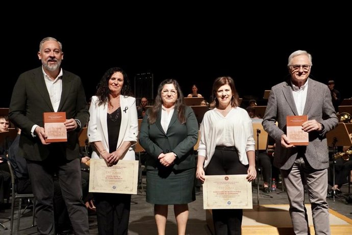 La Asociación Músico-Cultural Euterpe de Santomera ha participado este domingo en el ciclo 'Bandas en el Auditorio'