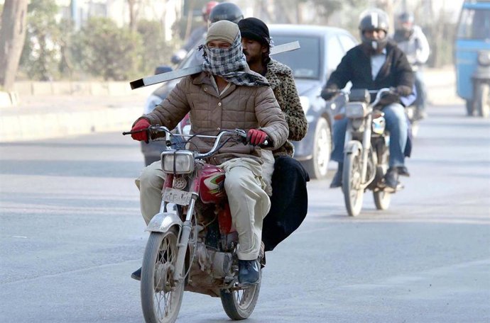 Archivo - Tráfico rodado en Baluchistán (Pakistán)