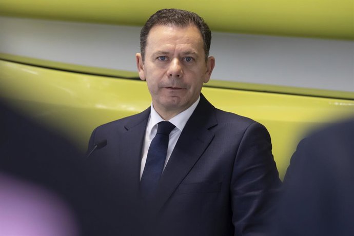 Archivo - January 13, 2025, Vila Do Conde, Portugal: Prime Minister Luis Montenegro speaks to the press at Nelo - M.A.R. Kayaks, the largest manufacturer of kayaks for Olympic athletes, achieving 93 medals in the last six editions of the Olympic Games.