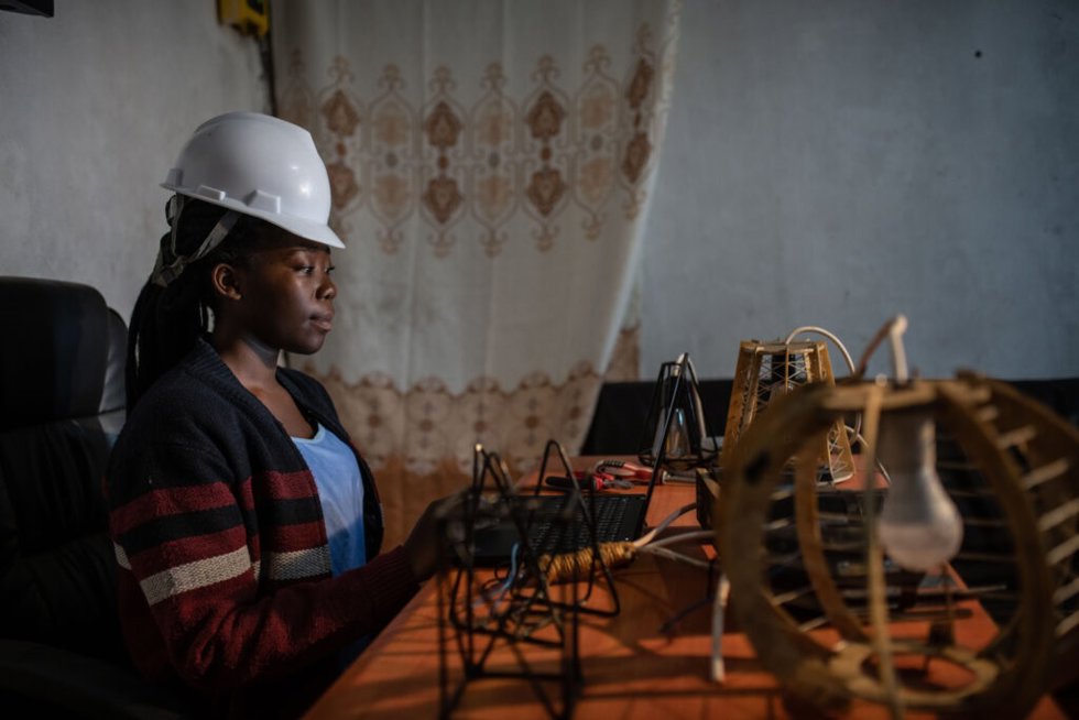 Archivo - Eunice Muhogera 22 years old is the ceo of Ngabo establishment  that manufactures floors lamps in goma; the nuru electricity allows them to manufacture more and therefore  their establishment also earns more     Goma DRC 19 September  2023.