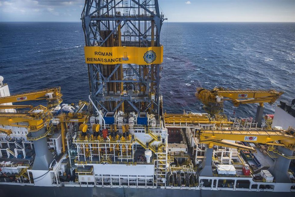 Archivo - Plataforma petrolífera extracción de petroleo prospecciones repsol hidrocarburo recursos gas gasolina diesel