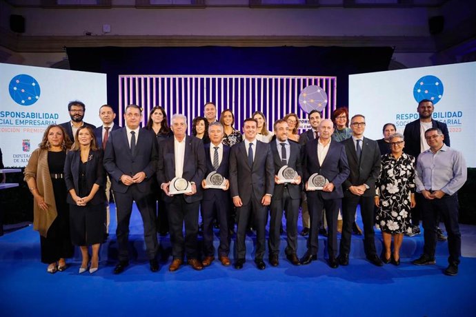 Archivo - Los ganadores de la VI edición de los Premios de Responsabilidad Social Empresarial (RSE) de la Diputación de Almería.