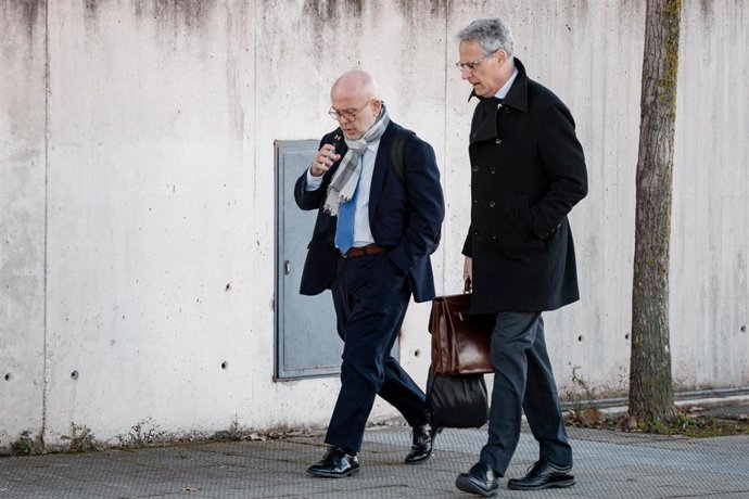 El abogado Gonzalo Boye a su salida de la Audiencia Nacional, a 13 de febrero de 2025