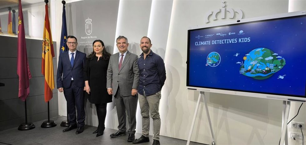 Presentación de la I Cumbre Nacional 'Detectives Climáticos' que tendrá lugar en San Pedro del Pinatar