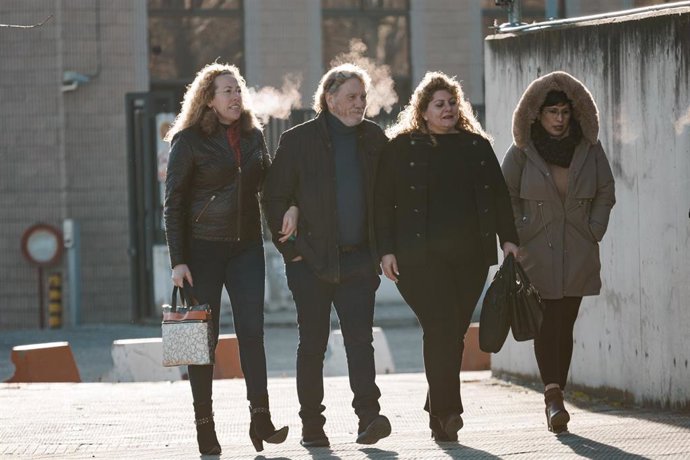 Sito Miñanco a su salida de la Audiencia Nacional, a 13 de febrero de 2025, en San Fernando, Madrid (España). En esta nueva sesión del juicio, en el que la Sección Tercera de la Sala de lo Penal juzga a Sito Miñanco y también al abogado Gonzalo Boye por p