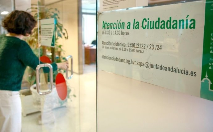 Oficina de atención a la ciudadanía en un hospital andaluz.