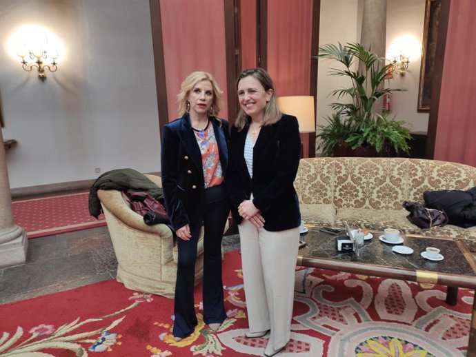 Rosa Santos y María Calvo, en Oviedo