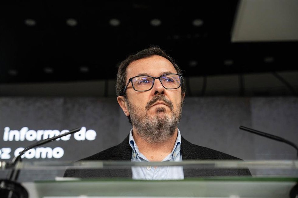Archivo - El portavoz nacional de Vox, José Antonio Fúster, ofrece una rueda de prensa en la sede nacional del partido.