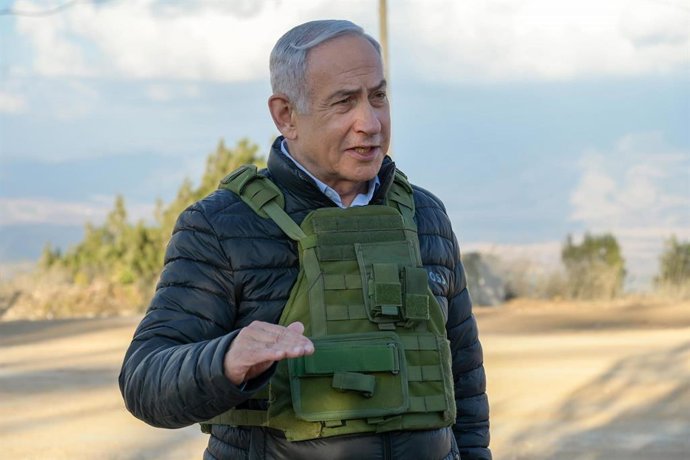 Archivo - Arquivo - Primeiro-ministro israelense Benjamin Netanyahu na fronteira com o Líbano