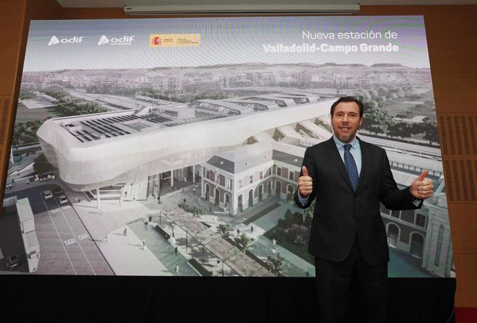 El ministro de Transportes y Movilidad Sostenible, Óscar Puente, presenta el proyecto de la nueva estación de tren de Valladolid Campo Grande.