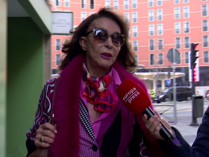 María Ángeles Grajal defiende la biografía de Jaime Ostos tras la polémica sobre el Rey Juan Carlos I