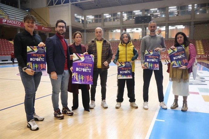 Presentación de la campaña de sensibilización contra la Lgtbi-fobia en el deporte.