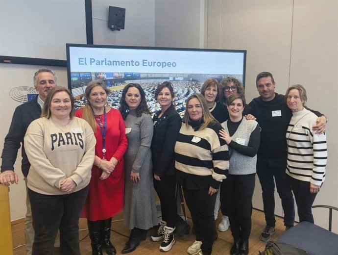 Un grupo de navarretanos conoce de primera mano el Parlamento Europeo y su influencia en La Rioja