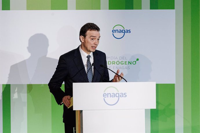 El CEO de Enagás, Arturo Gonzalo Aizpiri, interviene durante la III edición del Día del Hidrógeno de Enagás, en el Auditorio de la Fundación Rafael del Pino, a 29 de enero de 2025, en Madrid (España). La jornada se ha centrado en el proyecto del corredor 