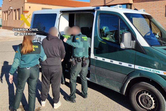 La Guardia Civil ha detenido a los tres presuntos autores de la sustracción en una cantera de Alhama de Aragón.