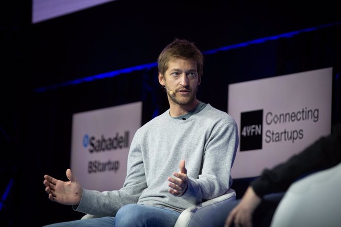 Archivo - El CEO y Cofundador de Glovo, Oscar Pierre, interviene en la sesión presencial 'Founders Series' en el Mobile World Congress 2022, a 1 de marzo de 2022, en Gran Via de Fira de Barcelona, L'Hospitalet de Llobregat, Barcelona, Catalunya (España). 