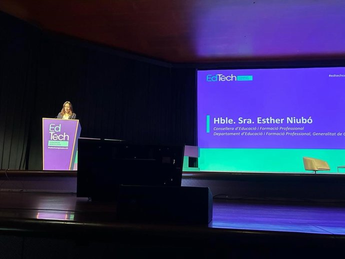 La consellera Esther Niubó en la apertura del Edtech Congress Barcelona 2025