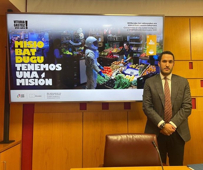 Archivo - El concejal de Urbanismo, Vivienda y Medio Ambiente, Borja Rodríguez