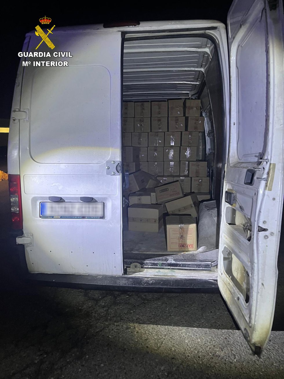 La Guardia Civil detiene a una persona cuando huía tras cometer un robo en un área de servicio de la A-2.
