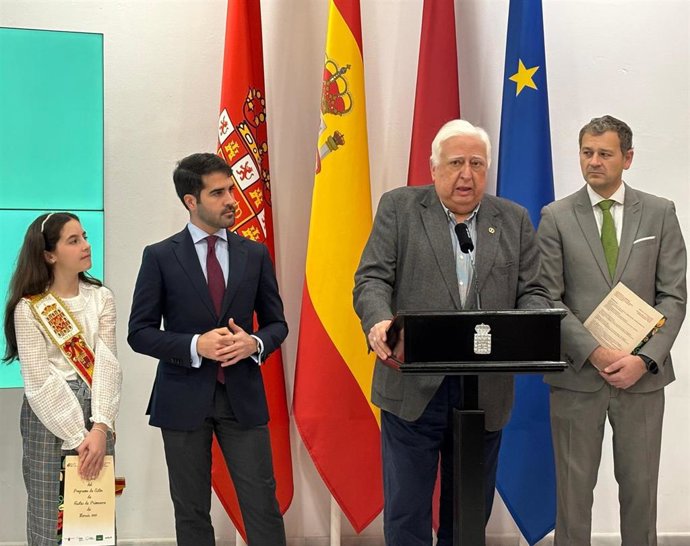 Imagen de la presentación del programa de actos de la Federación de Peñas Huertanas con motivo de las Fiestas de Primavera 2025