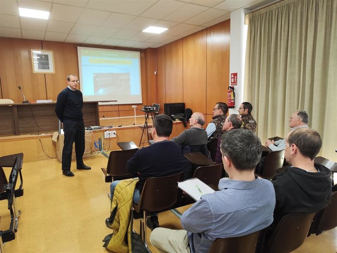 La CHE y Fundación Artemisan presentan un plan integral para evitar ahogamientos de animales en canales del Estado.