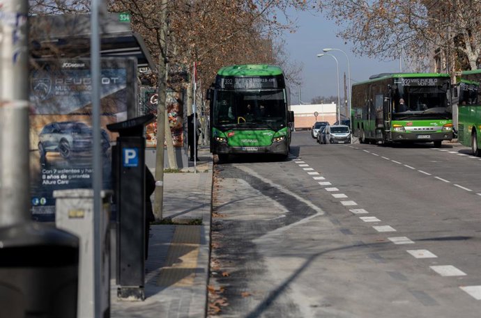 Varios autobuses en la estación de Méndez Álvaro 