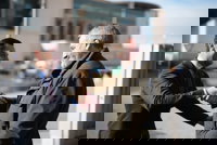 Moreno reivindica el diálogo social y exhibe sintonía con UGT-A: "Necesitamos seguir contando con vuestro apoyo"