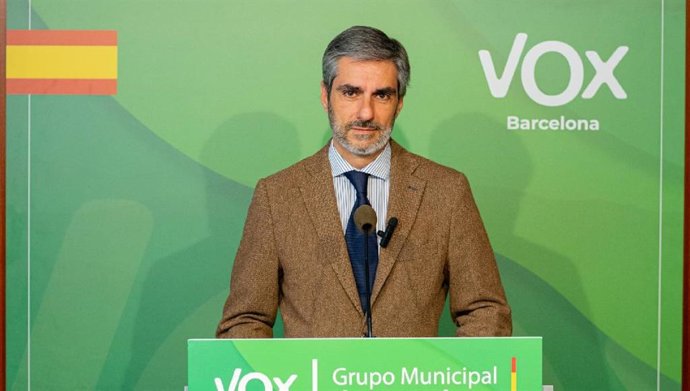 El presidente de Vox en el Ayuntamiento de Barcelona, Gonzalo de Oro