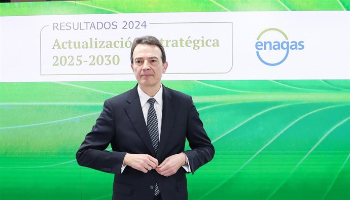 El Consejero Delegado de Enagás, Arturo Gonzalo, durante una rueda de prensa, en la sede de Enagás, a 18 de febrero de 2025, en Madrid (España). Enagás registró unas pérdidas de 299,3 millones de euros en 2024, frente a las ganancias de 342,5 millones de 