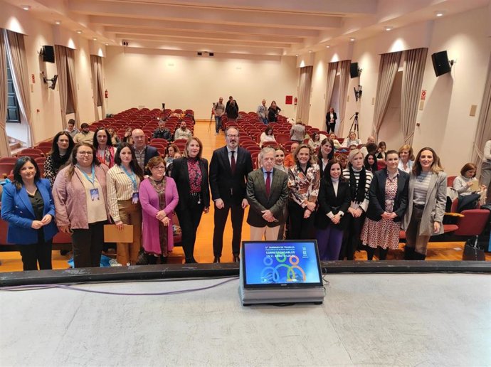 Autoridades en la inauguración del encuentro para impulsar buenas prácticas corresponsables en el ámbito local.