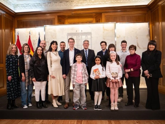 Capellán recibe a los ganadores del programa 'Pequeños Gigantes de la Lectura'