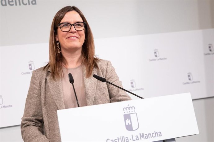 La consejera Portavoz del Gobierno regional, Esther Padilla, comparece en rueda de prensa para informar sobre los acuerdos adoptados por el Consejo de Gobierno. En el Palacio de Fuensalida