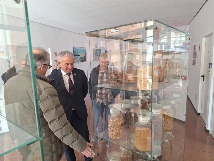 Sen visita el CEDER de Lubia, en Soria .