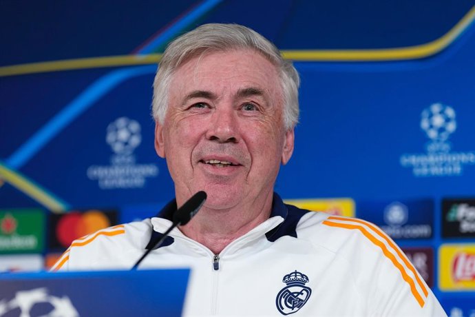 O técnico do Real Madrid, Carlo Ancelotti, durante a coletiva de imprensa antes do jogo entre Real Madrid e Manchester City.
