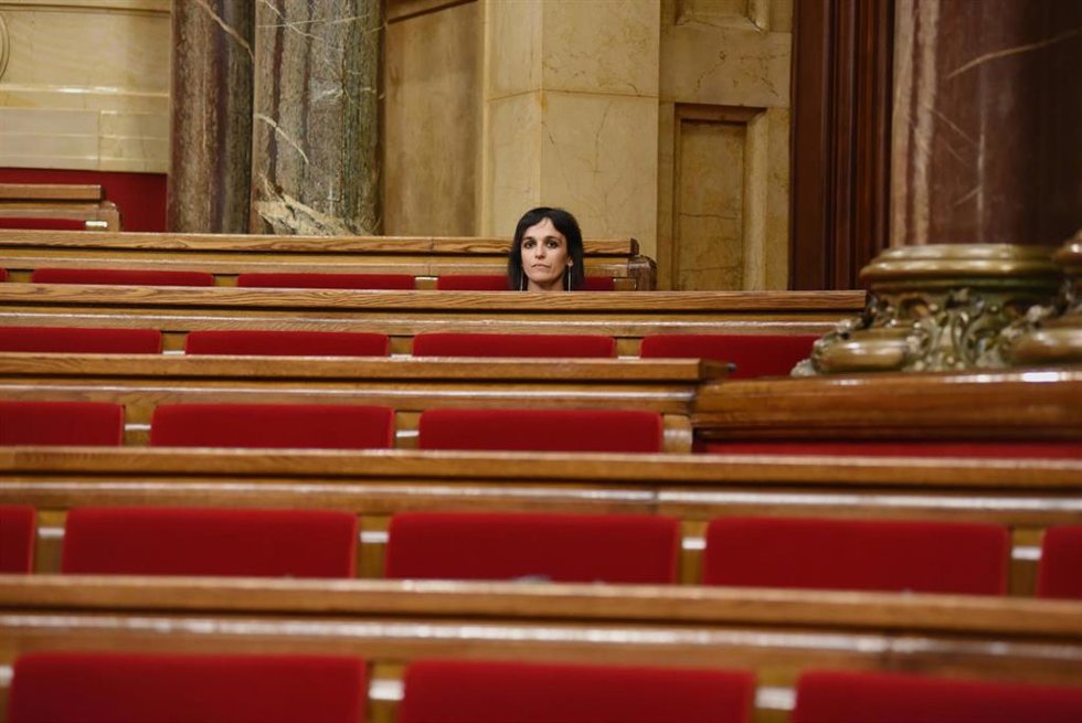 Archivo - La líder de Aliana Catalana y diputada en el Parlament, Silvia Orriols, en la Cámara catalanla, a 5 de septiembre de 2024, en Barcelona (Catalunya)