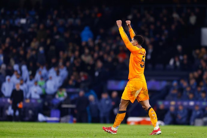 Jude Bellingham of Real Madrid celebrates a goal during the UEFA Champions League 2024/25  League Knockout Play-off First Leg match between Manchester City and Real Madrid at Manchester City Stadium on February 11, 2025, in Manchester, England.