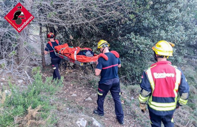 Rescatada una anciana després de lesionar-se el turmell fent senderisme a Bolulla.