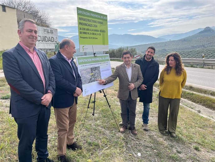 Colocación de la primera piedra de las obras de mejora en la JA-3200.