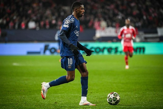 El jugador del PSG Ousmane Dembélé durante la ida ante el Brest.
