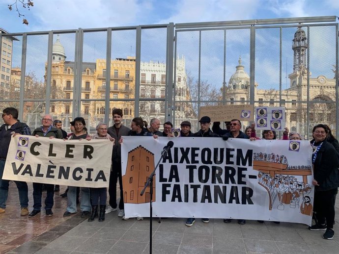 Concentración del Comité Local de Emergencias y Reconstrucción de València.
