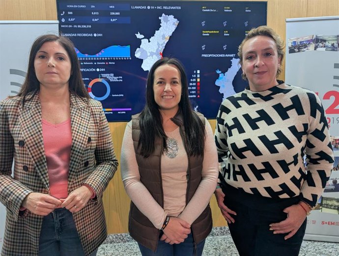 Las alcaldesas de Catarroja, Lorena Silvent; de Paiporta, Maribel Albalat; y de Benetússer, Eva Sanz, en imagen de archivo.