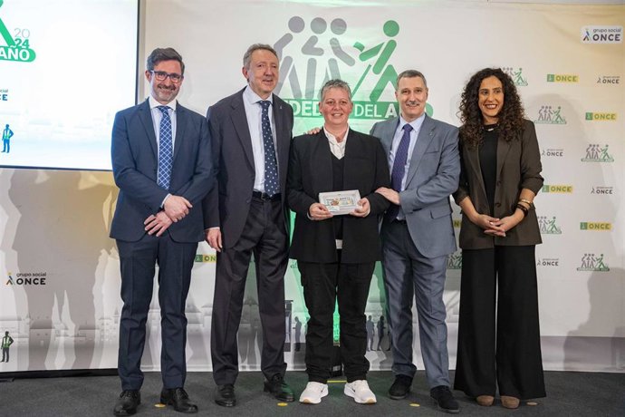 Carmen Barrios, mejor vendedora de la ONCE en Sevilla en 2024.