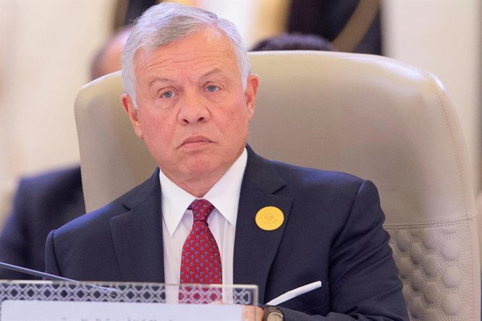 Archivo - Arquivo - Rei Abdullah II da Jordnia durante uma reunio de cúpula da Liga Árabe em 2023 na cidade saudita de Jeddah (arquivo).