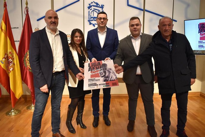 Un momento de la presentación de los torneos de esgrima.