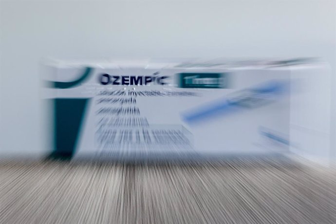 Archivo - Una caja de Ozempic, a 2 de noviembre de 2023, en Madrid (España). Novo Nordisk, la firma danesa que fabrica Ozempic, ha presentado unos resultados trimestrales récord, con una subida de casi un 3% en Bolsa. Los ingresos de la empresa han subido