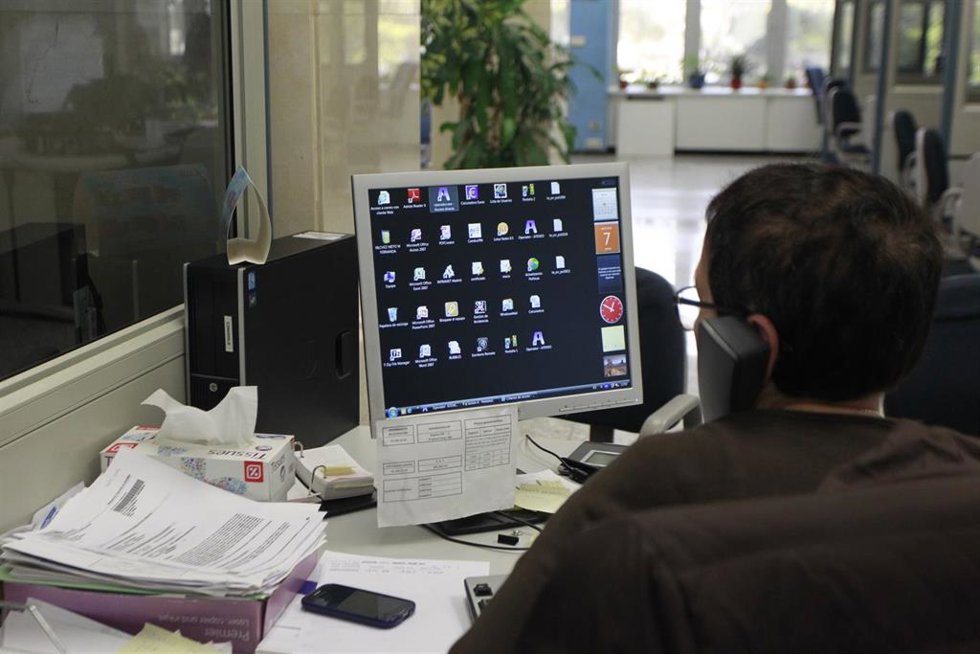 Archivo - funcionarios, funcionario. 