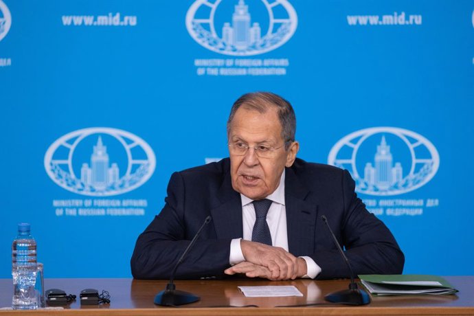 Archivo - MOSCOU, 14 de janeiro de 2025 -- O ministro das Relações Exteriores da Rússia, Sergei Lavrov, fala durante sua conferência de imprensa anual em Moscou, Rússia, em 14 de janeiro de 2025.
