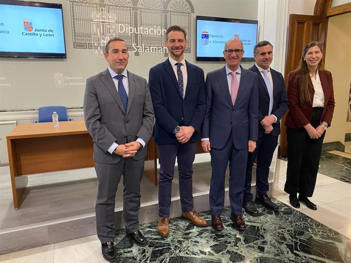 Un momento de la presentación de los programas en la Diputación