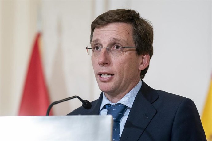 Archivo - El alcalde de Madrid, José Luis Martínez Almeida, ofrece una rueda de prensa tras firmar un convenio de colaboración para la atención a las personas en situación de dependencia de la ciudad, en la Real Casa de Correos, a 28 de diciembre de 2023,